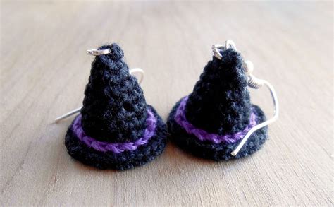 Witchy hat earrings